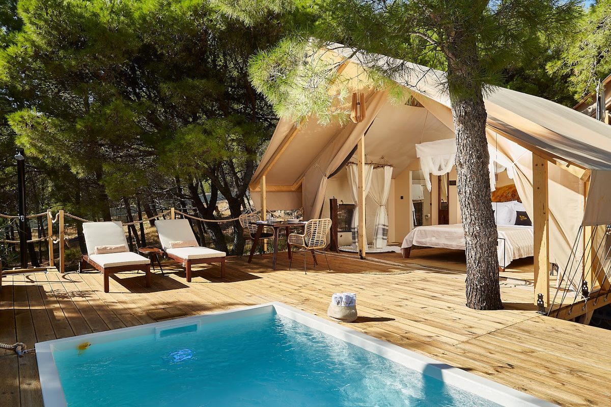 Abeille Maison - Glamping Resort Zlatni Rat campsite in Bol — photo 3