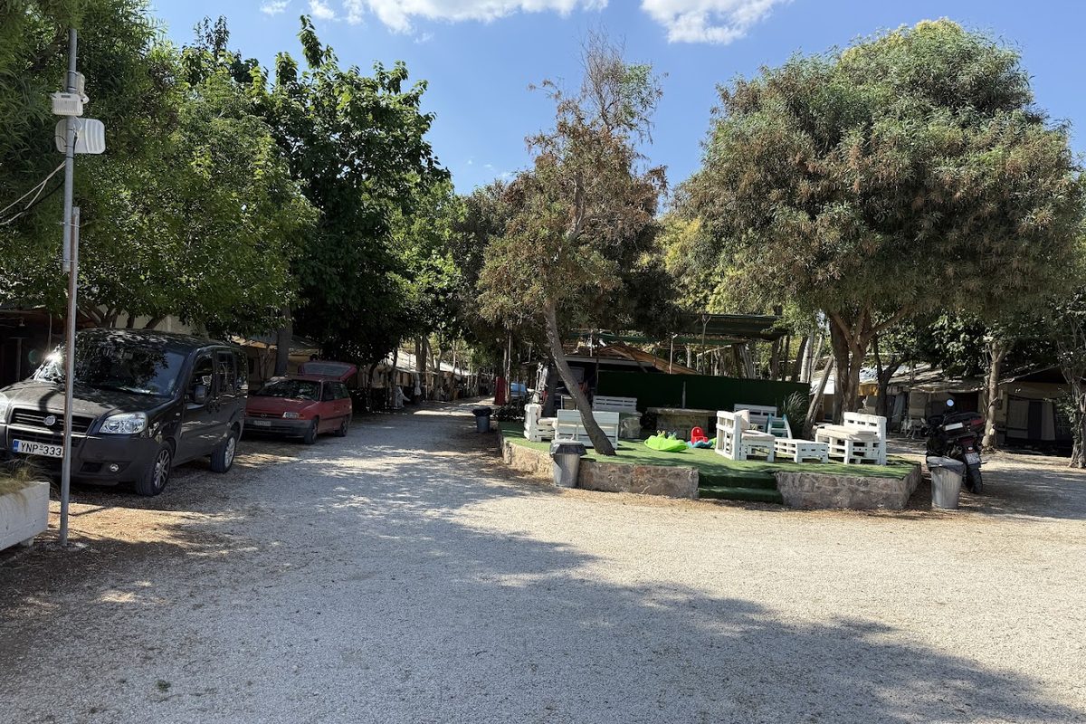 Assini Beach Camping campsite in Drépanon — photo 3