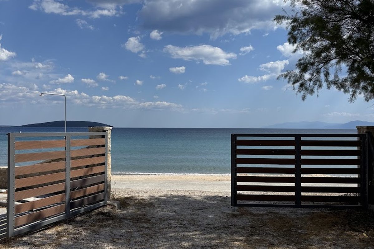 Assini Beach Camping campsite in Drépanon — photo 4