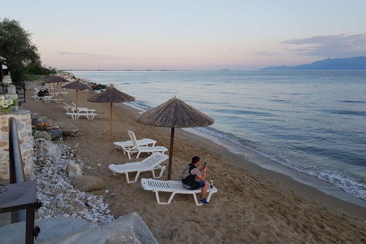 Camping Alexandros campsite in Néa Karváli — photo 2
