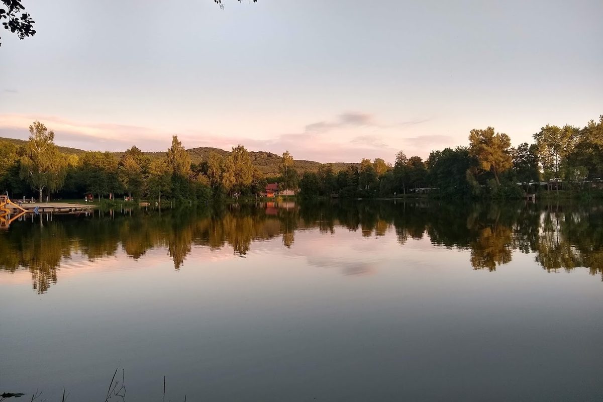 Camping Am Badesee campsite in Sulzfeld — photo 3