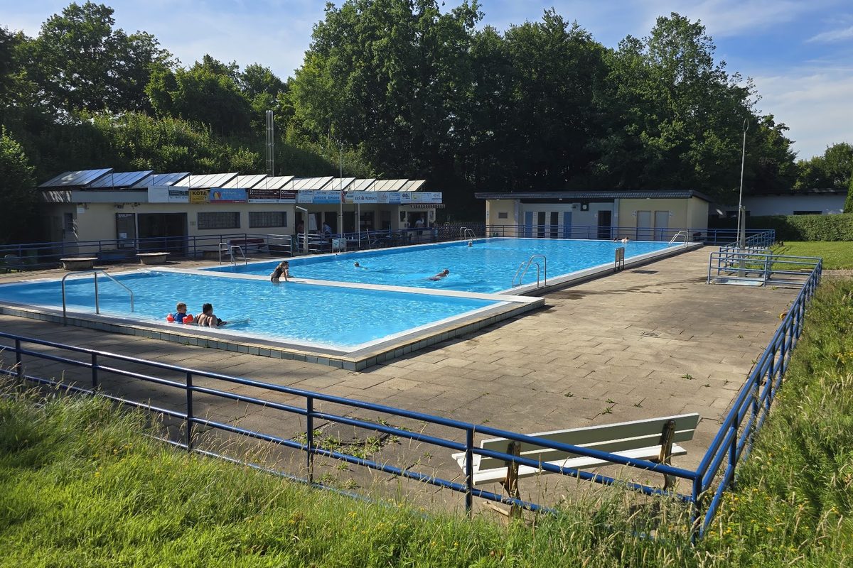 Camping Am Waldbad campsite in Hameln — photo 2