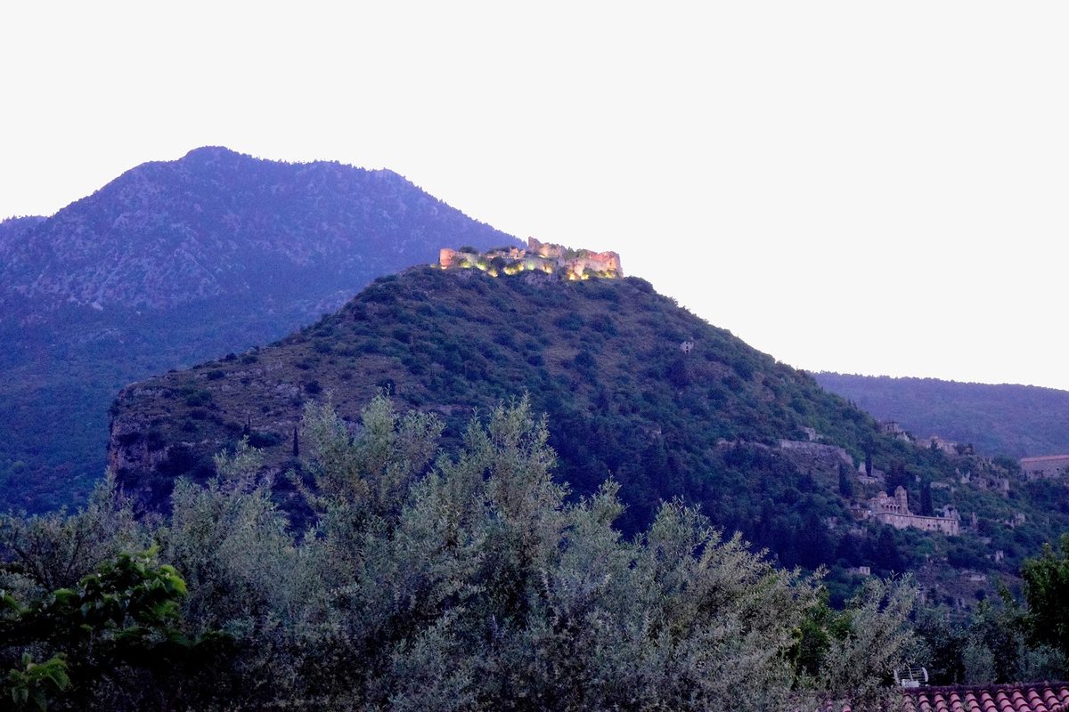 Camping Castle View campsite in Mystrás — photo 4