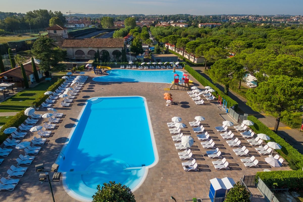 Camping Del Garda Village campsite in Peschiera del Garda — photo 2