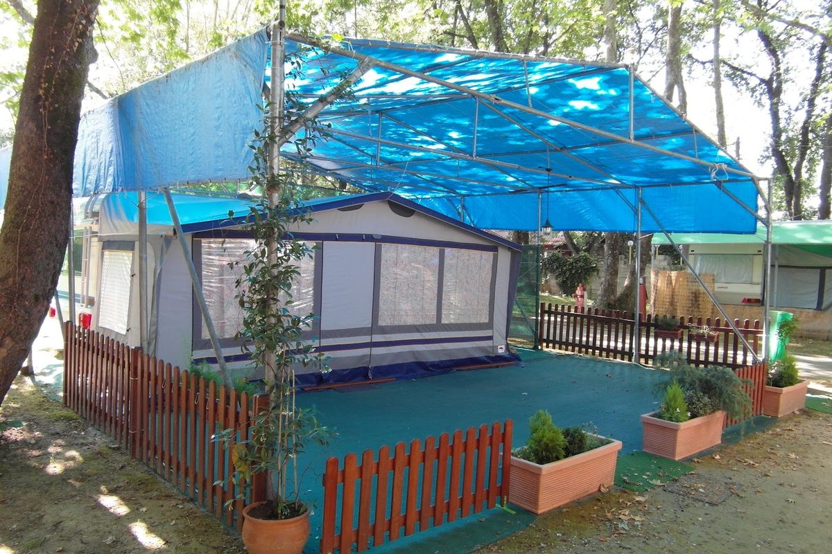 Camping Orpheus campsite in Palaiós Panteleímonas — photo 2