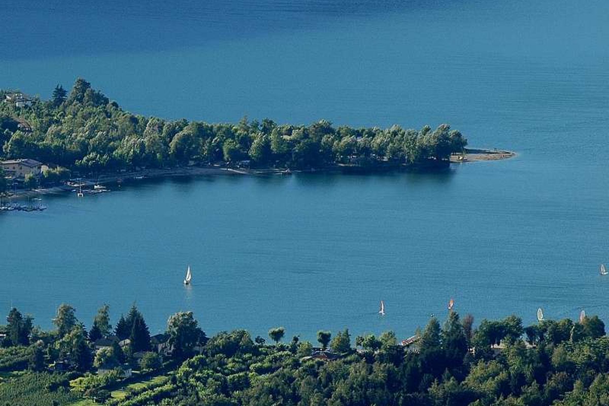 Camping Penisola Verde campsite in Calceranica al Lago — photo 3