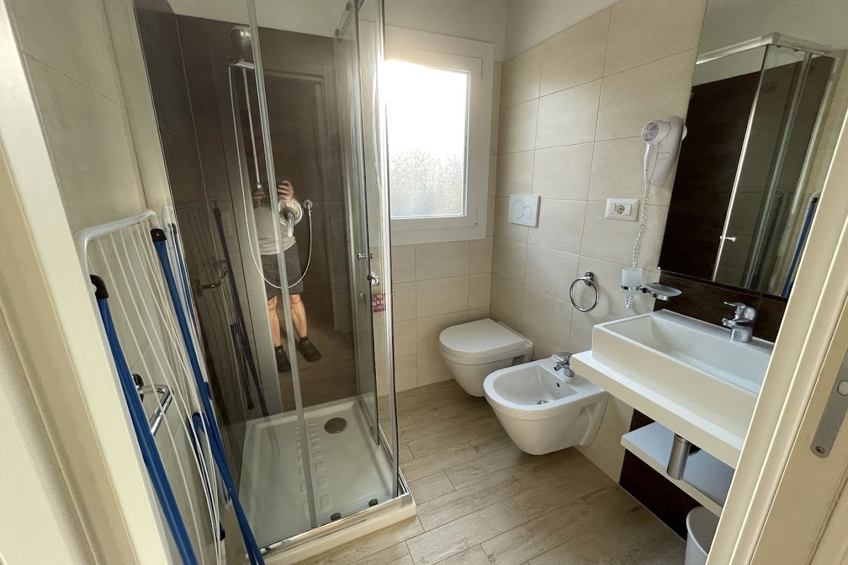 Camping Residence Onda Blu campsite in Manerba del Garda — photo 4
