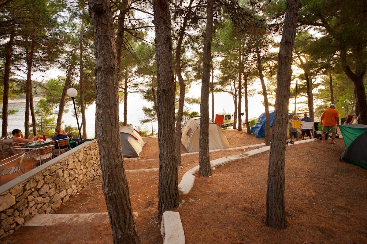 Camping Slatina campsite in Martinšćica — photo 4