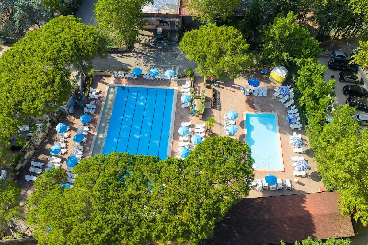 Camping Village Punta Navaccia campsite in Tuoro sul Trasimeno — photo 3