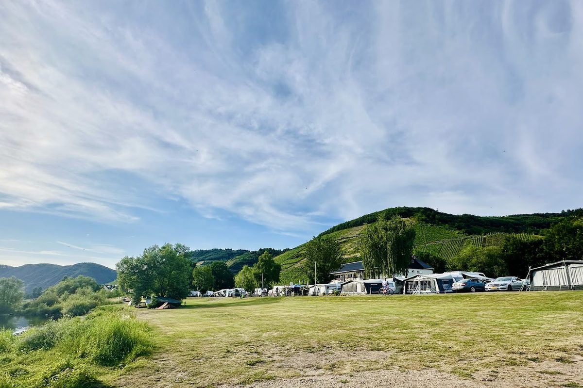Camping Zum Feuerberg campsite in Ediger-Eller — photo 3