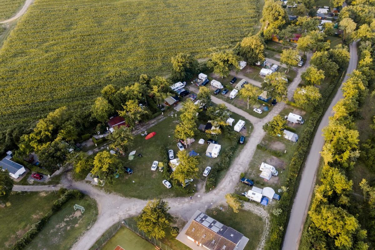 Campingpark Gugel campsite in Neuenburg am Rhein — photo 5