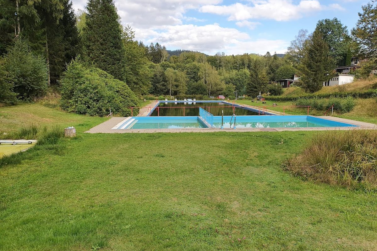 Campingplatz Am Waldbad campsite in Breitenbach — photo 4
