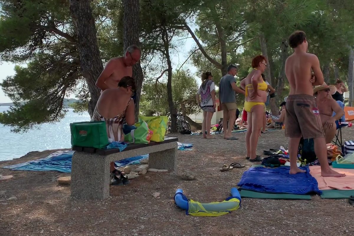 Centinera Resort campsite in Banjole — photo 4