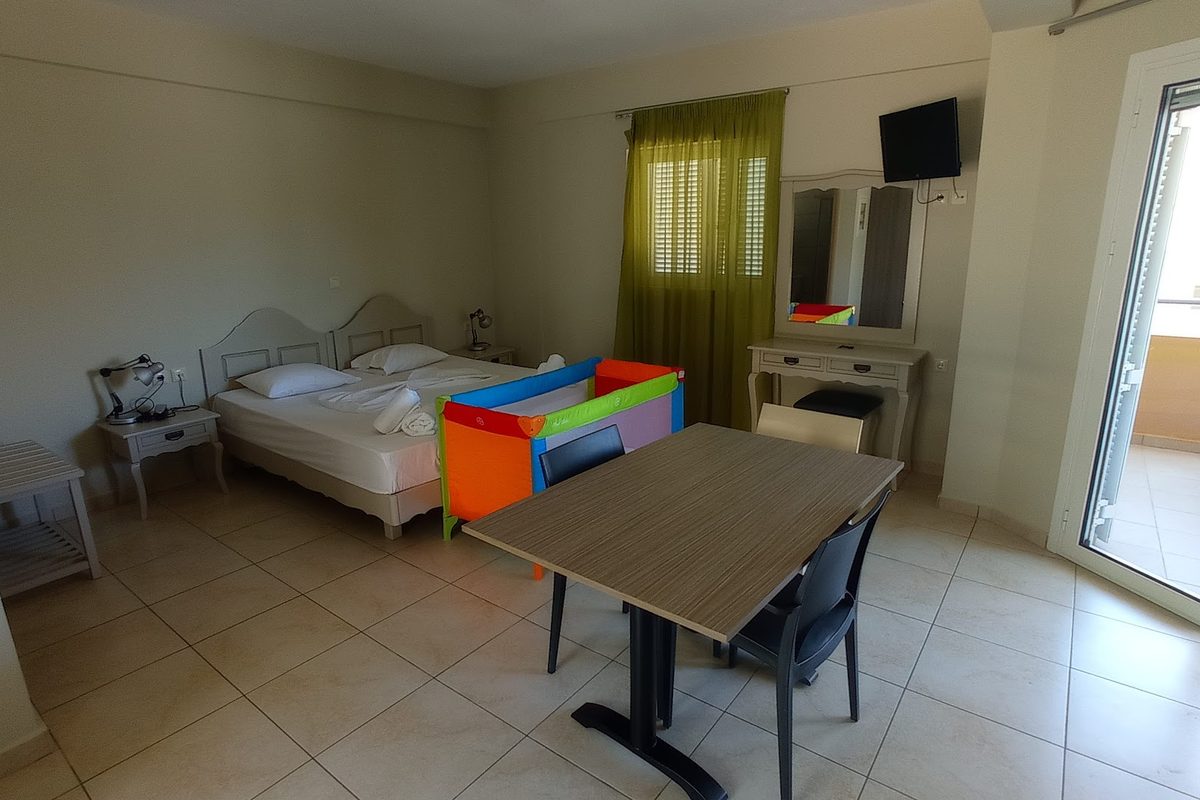 Fournia Camping & Village campsite in Kástro — photo 3