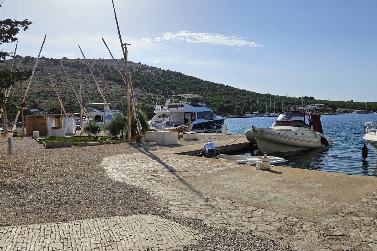 Glamping Fešta campsite in Murter-Kornati — photo 4