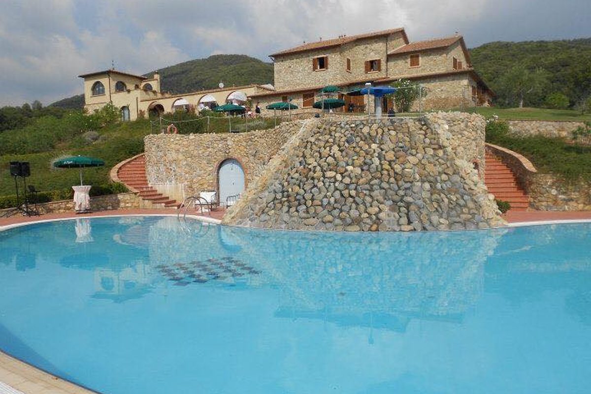 Le Tegole Resort & Glamping campsite in Riparbella — photo 2