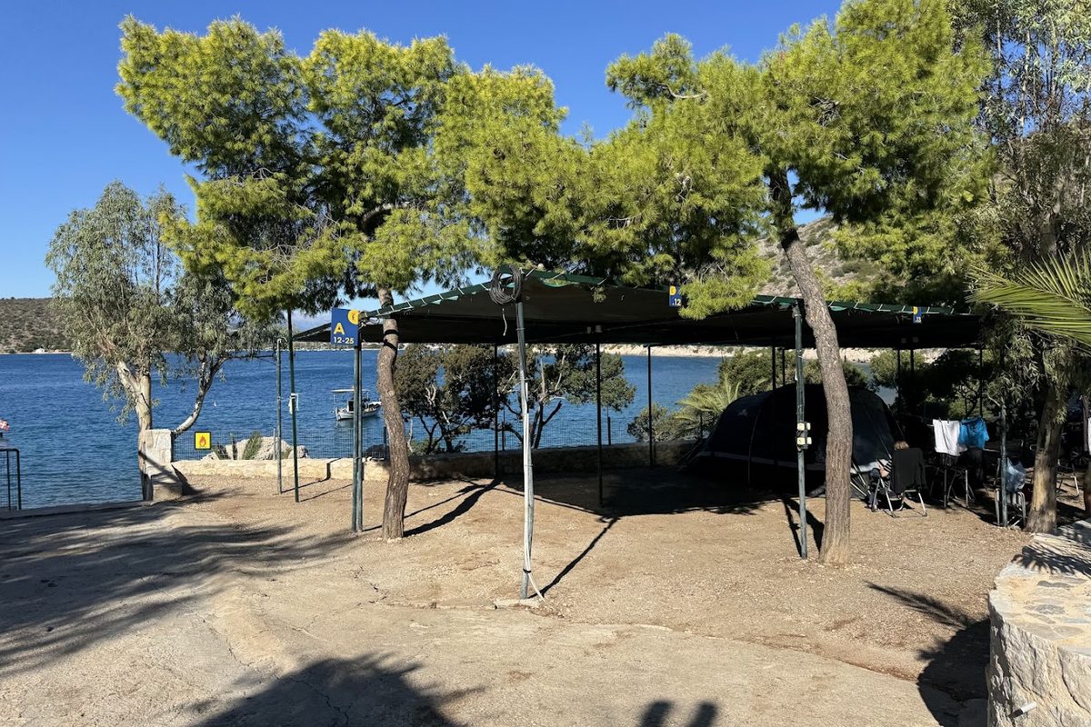 Lefka Beach Camping campsite in Vivári — photo 5