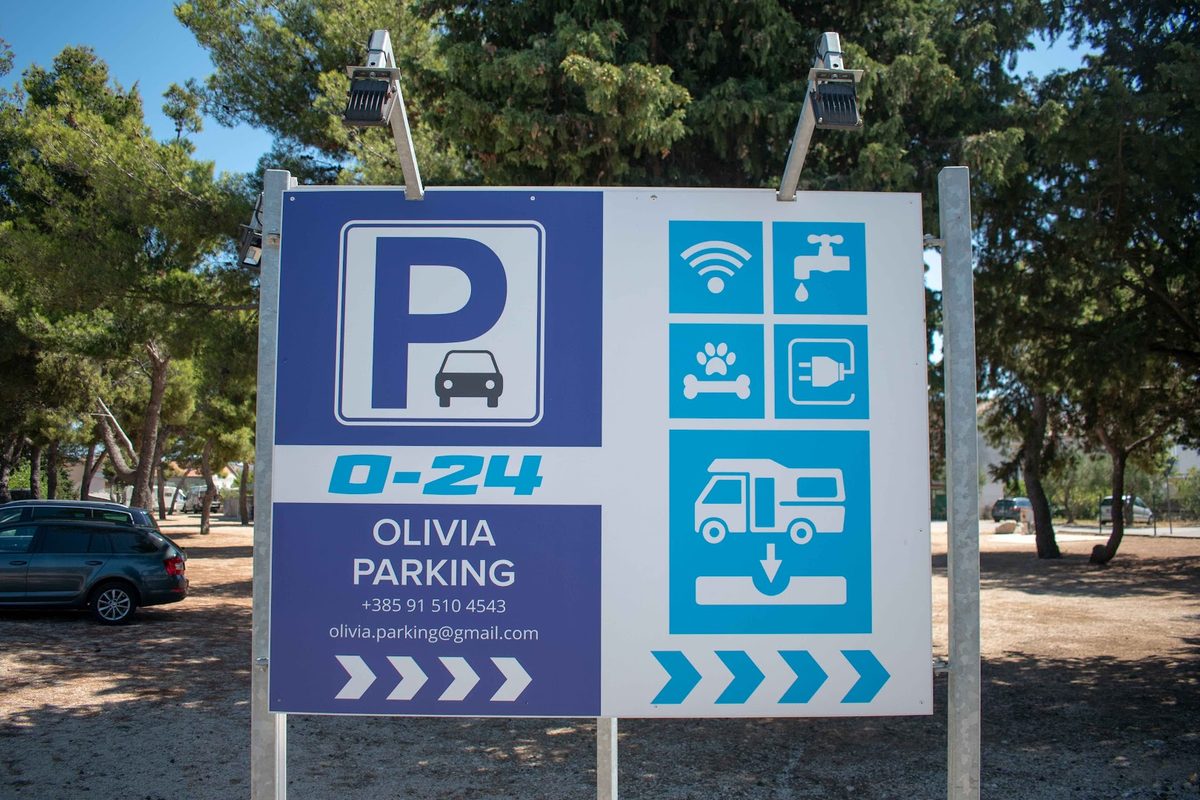 Olivia camper stop campsite in Vodice — photo 3