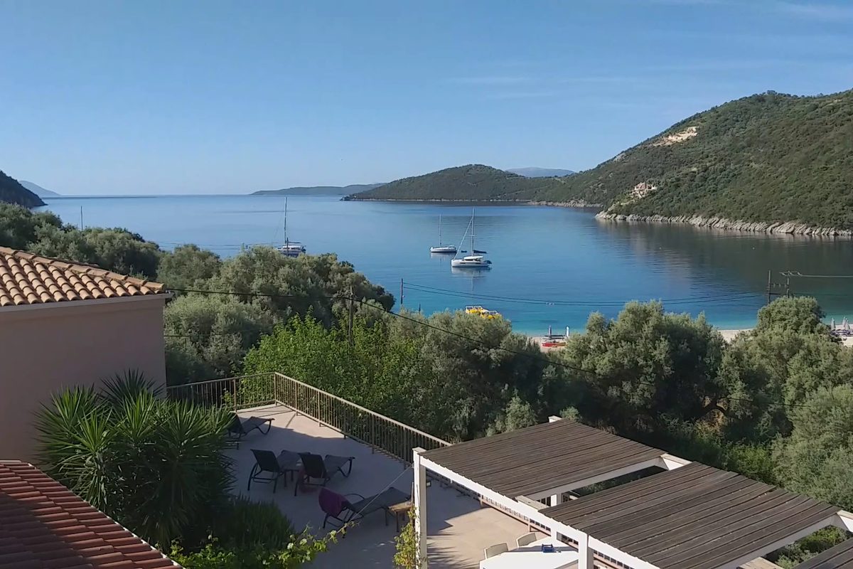 Poros Beach Camping Bungalows campsite in Póros — photo 2