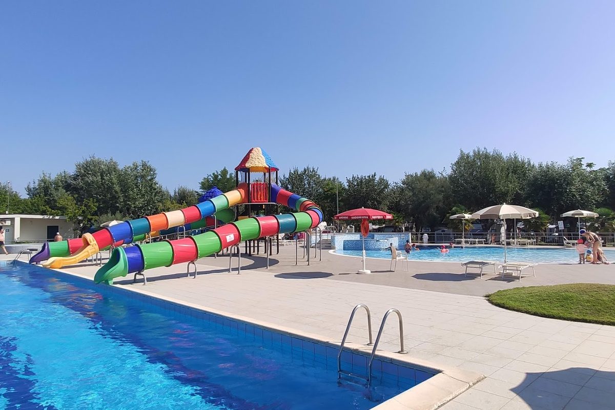 Stork Family Collection - Club del Sole campsite in Roseto degli Abruzzi — photo 5