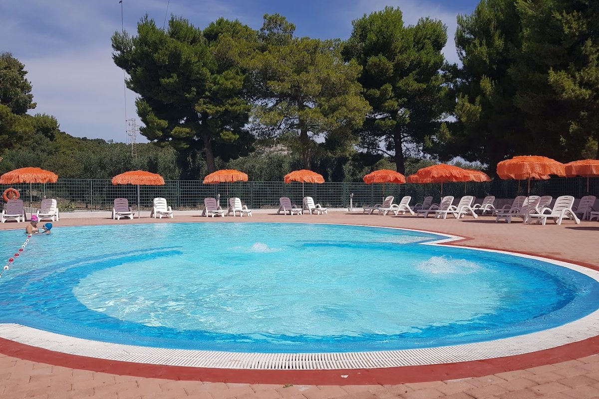 Villaggio Camping Spiaggia Lunga campsite in Vieste — photo 2