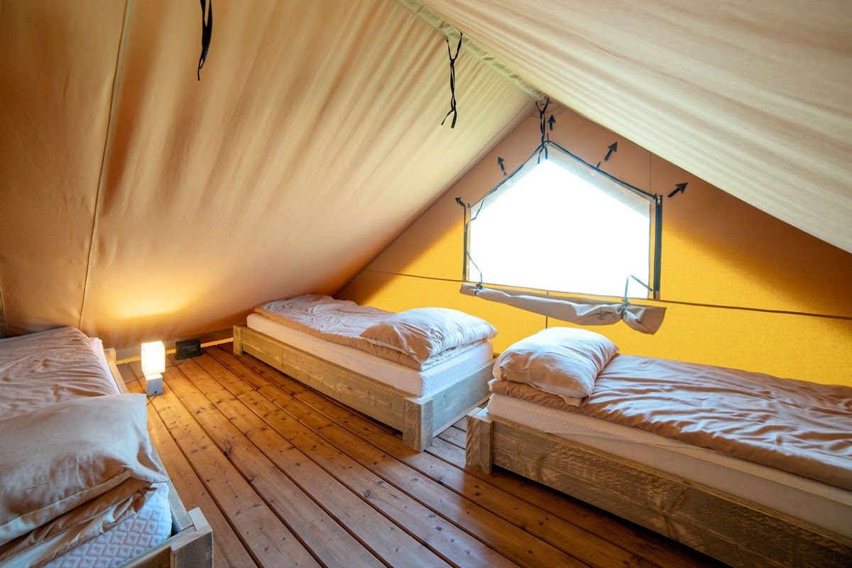 Weekend Glamping Resort campsite in San Felice del Benaco — photo 3
